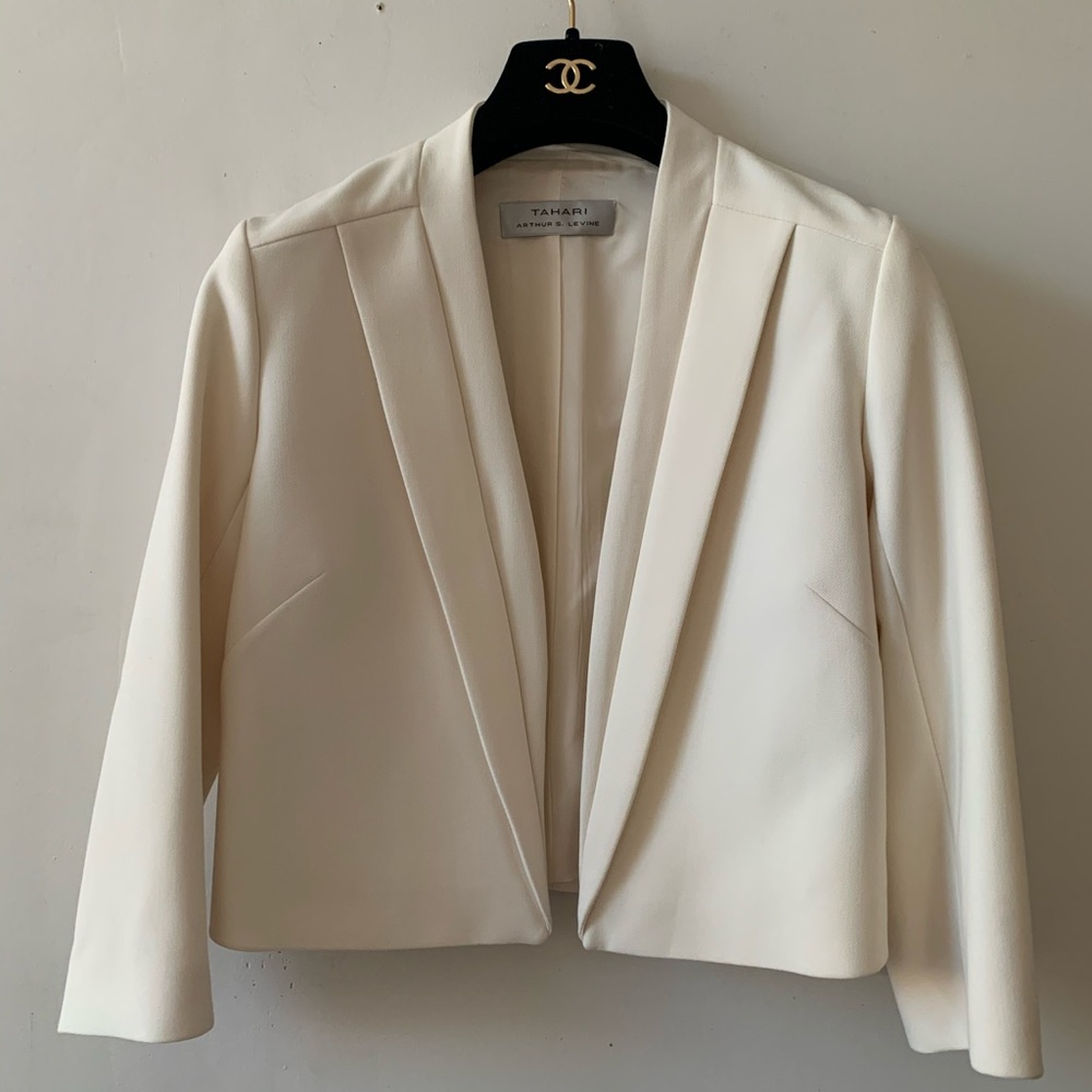 Tahari Blazer
